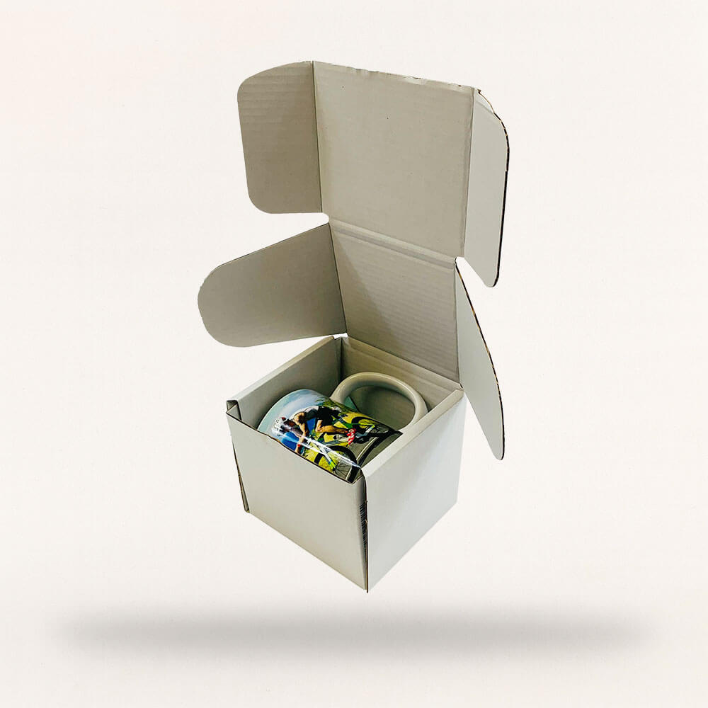 White PiP Small Parcel Postal Box - 102mm x 102mm x 102mm