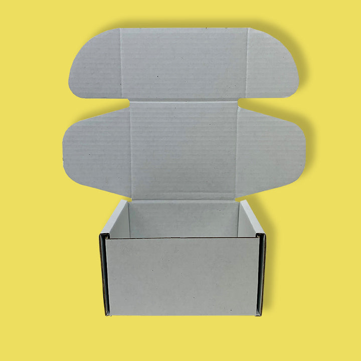 White PiP Small Parcel Postal Box - 102mm x 102mm x 102mm