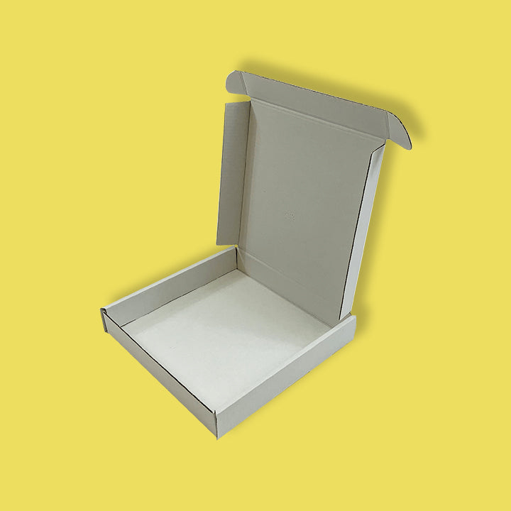 White PiP Small Parcel Postal Box - 240mm x 240mm x 40mm