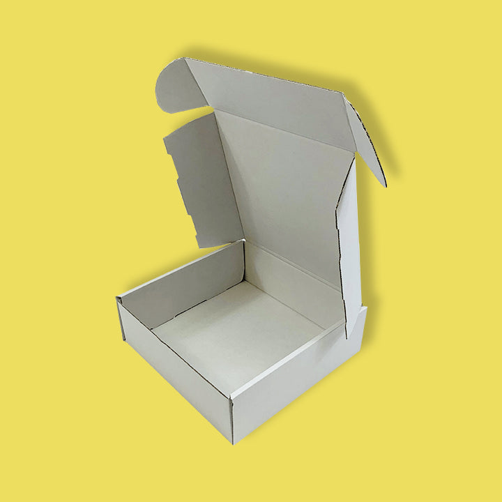 White PiP Small Parcel Postal Box - 240mm x 240mm x 80mm