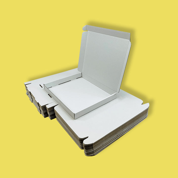 White PiP Small Parcel Postal Box - 400mm x 330mm x 40mm