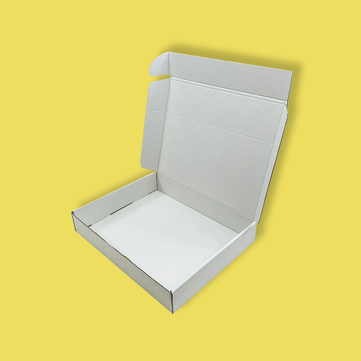 White PiP Small Parcel Postal Box - 426mm x 342mm x 74mm